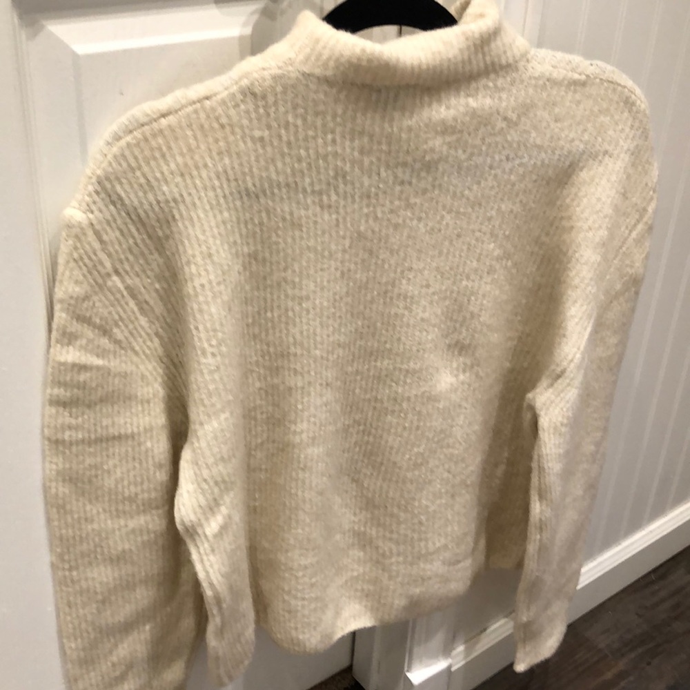 NWT Sweater - Picture 3 of 3